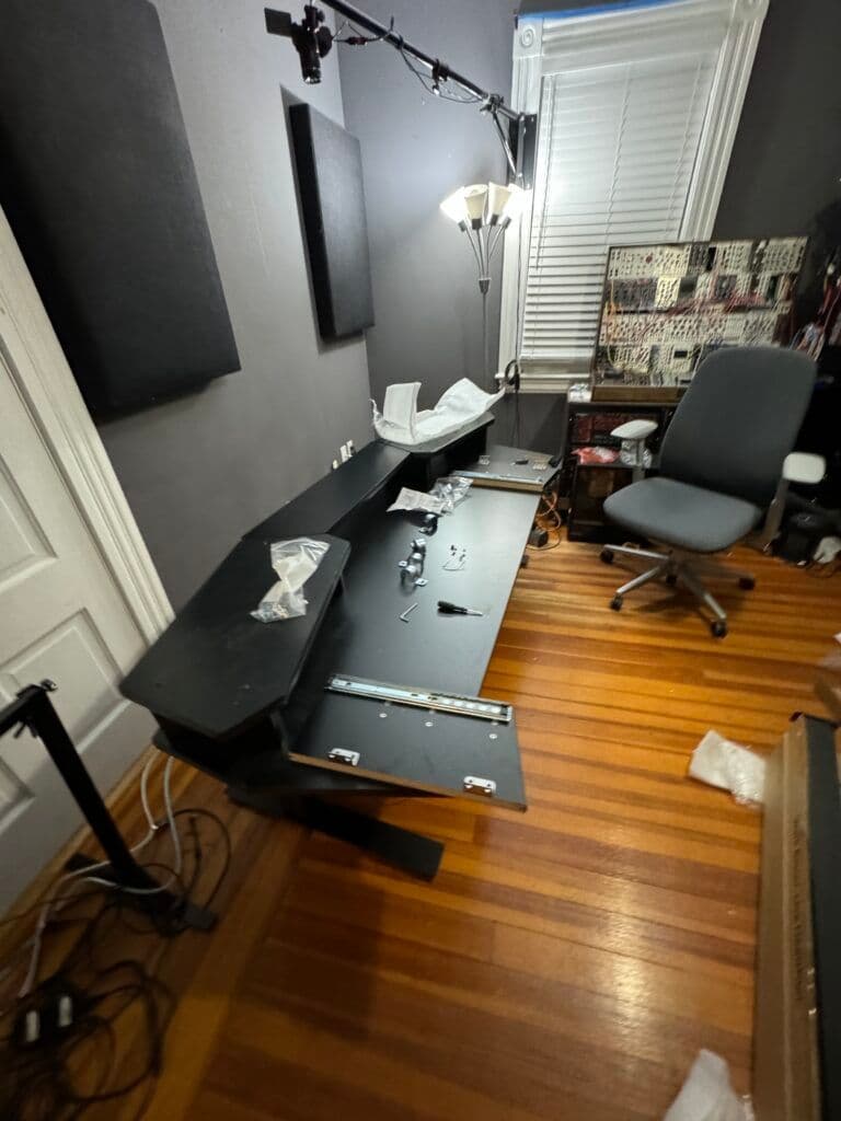 AZ Studio Workstations Elite assembly