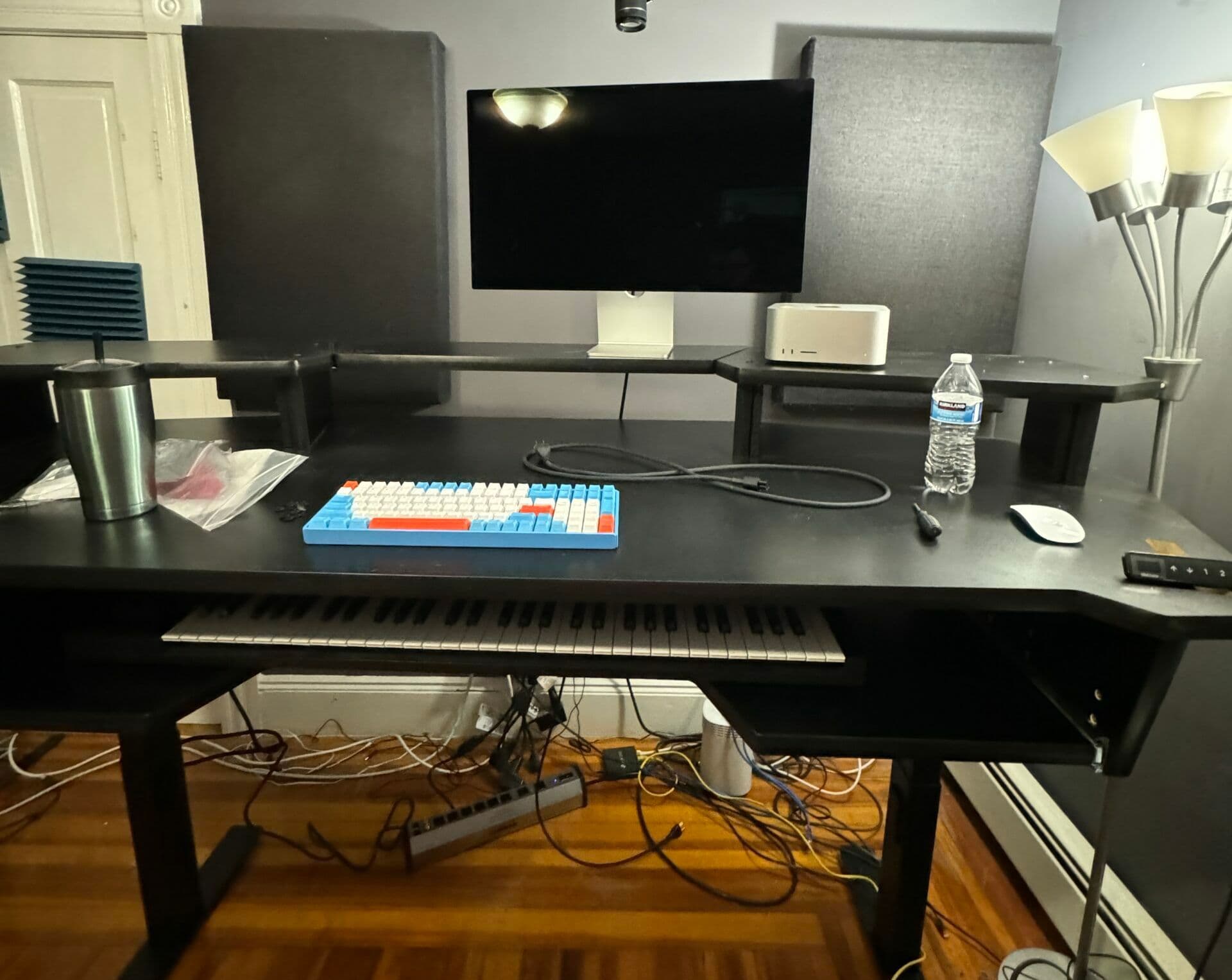 AZ Studio Workstations Elite